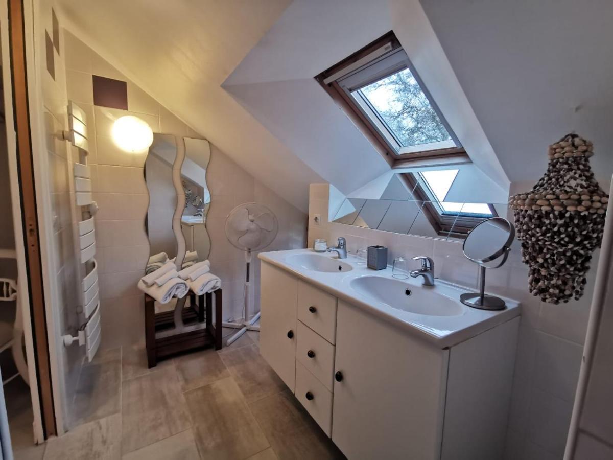 Les Chambres De Capucine Carcagny Esterno foto