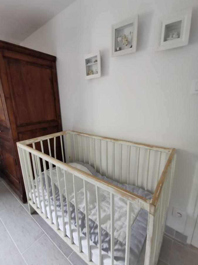 Les Chambres De Capucine Carcagny Esterno foto