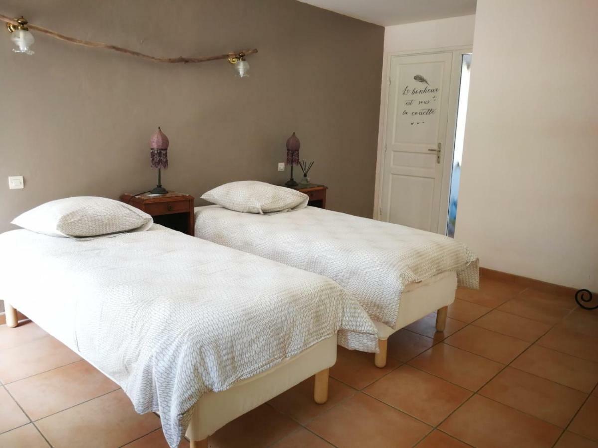 Les Chambres De Capucine Carcagny Esterno foto